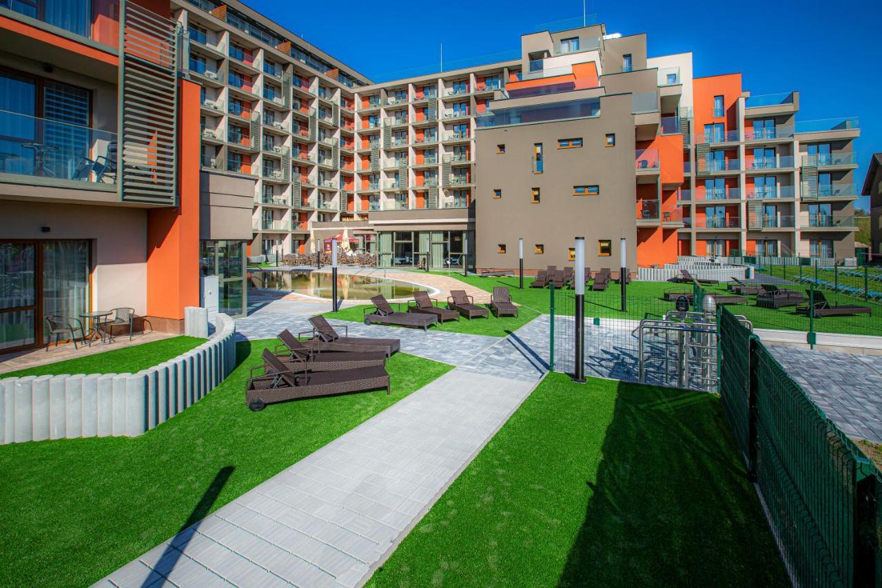 Besenova Gino Paradise Apartments With Aquapark Екстер'єр фото